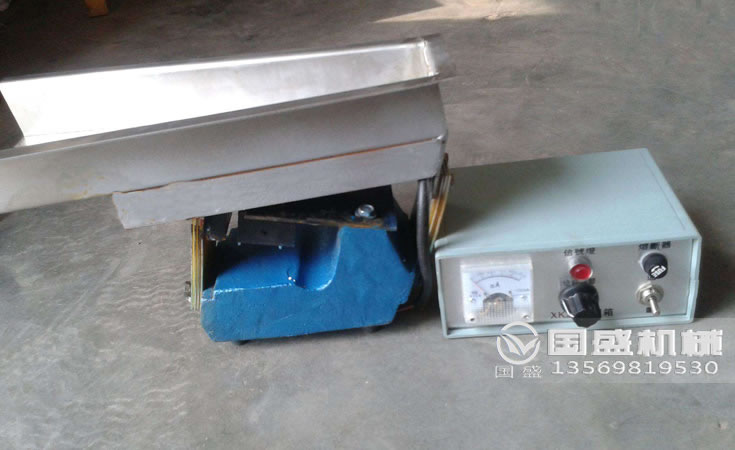 微型電磁振動給料機(jī) 微型電磁振動給料機(jī)